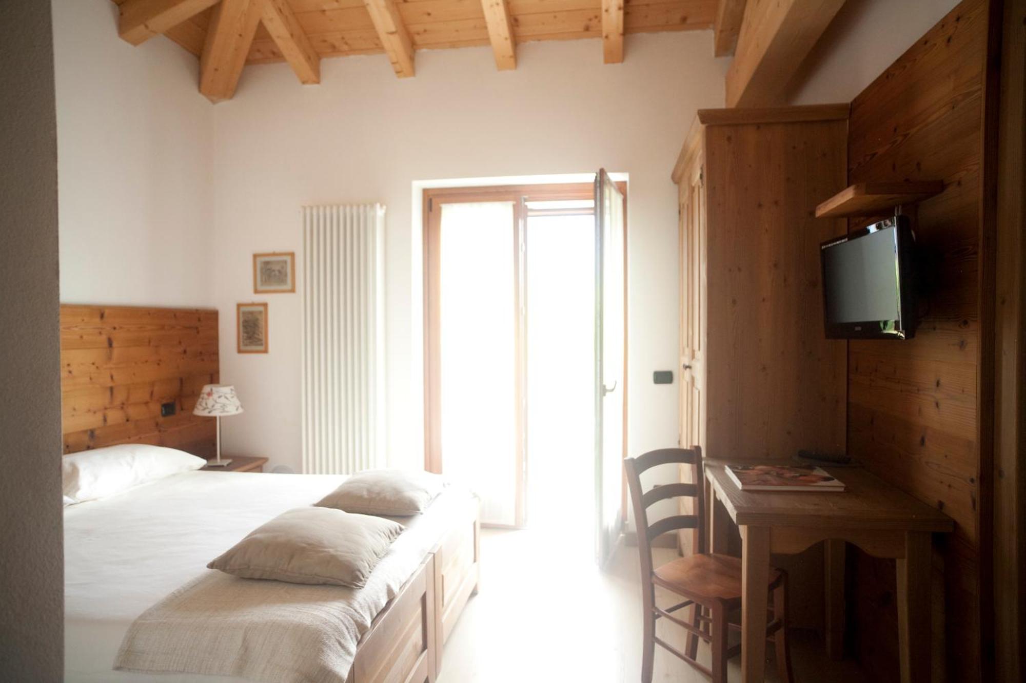Cascina Borgofrancone Aparthotel เจราลาริโอ ภายนอก รูปภาพ
